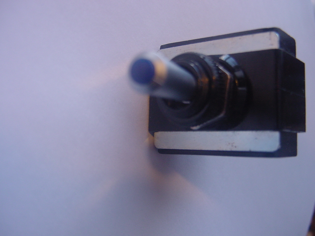 SEA RAY ON OFF BOAT SWITCH TOGGLE 5 POLE ON BLUE LIGHT SILVER STEM eBay