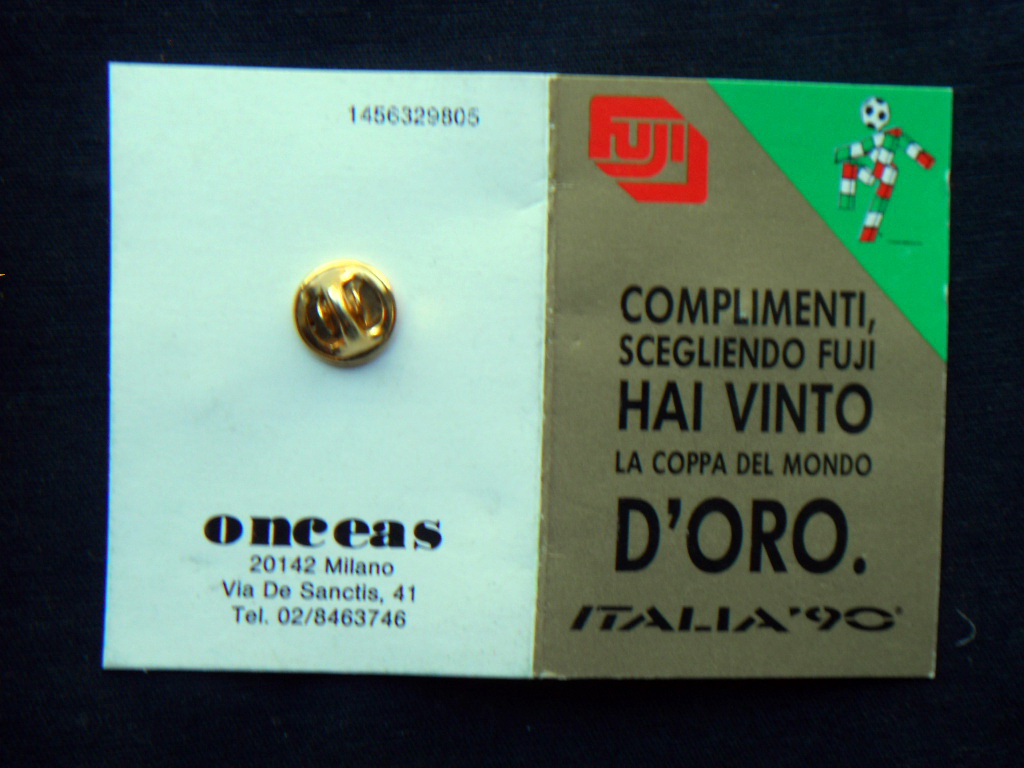 1990 Italy gold PIN FIFA Football SOCCER Italia 90 World Cup