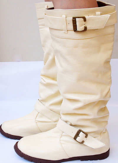 celefina : cute knee-length cream-colored boots with belt buckles