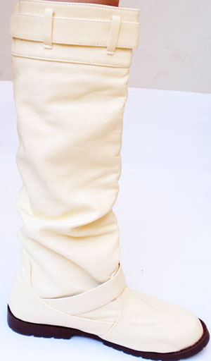 celefina : cute knee-length cream-colored boots with belt buckles