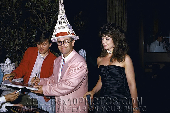 ELTON JOHN 1986 SIGNING with WIFE (1) RARE 8x10 PHOTO