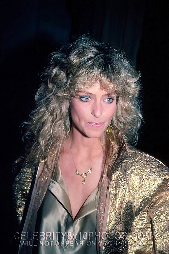 FARRAH FAWCETT 1982 GOLD JACKET (2) RARE 8x10 PHOTOS
