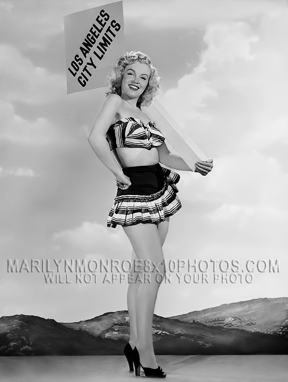 MARILYN MONROE 1943 CITY LIMITS SHOOT (2) RARE 8x10 PHOTOS 