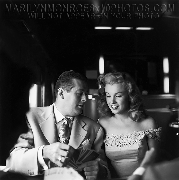 MARILYN MONROE 1947 BEAUTY ON A TRAIN (2) RARE 8x10 PHOTOS 