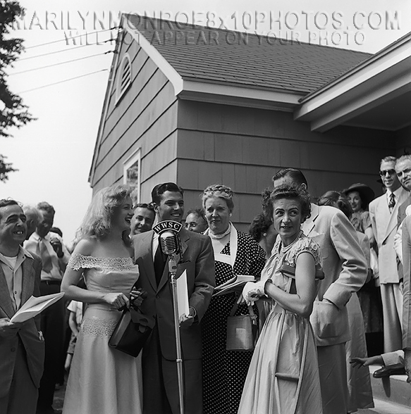 MARILYN MONROE 1947 RADIO ANNOUNCER (2) RARE 8x10 PHOTOS