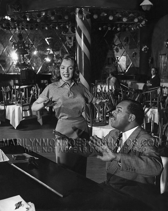 MARILYN MONROE 1952 NiGHTCLUB PRACTICE(1) RARE 8x10 PHOTO