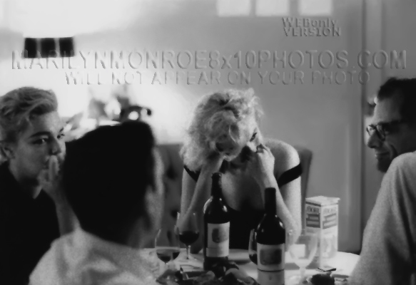 MARILYN MONROE IntheKITCHEN wFRIENDS (2) RARE 8x10 PHOTOS
