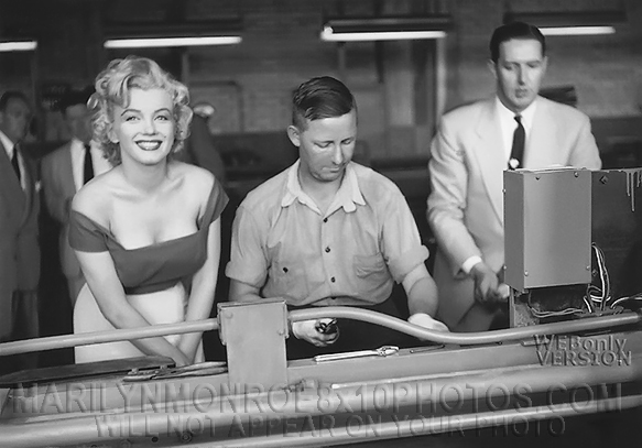 MARILYN MONROE ASSEMBLY LINE BEAUTY (1) RARE 8x10 PHOTO