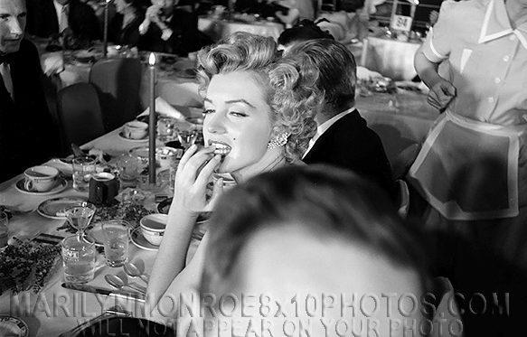 MARILYN MONROE AWARDSHOW DINNER (3) RARE 8x10 PHOTOS