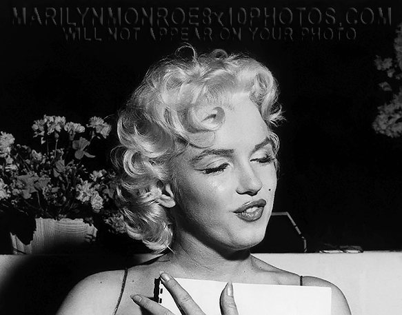 MARILYN MONROE Beautiful ScripThinker (1) RARE 8x10 PHOTO