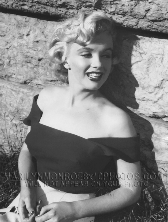 MARILYN MONROE BEAUTY AGAINST A ROCK (2) RARE 8x10 PHOTOS