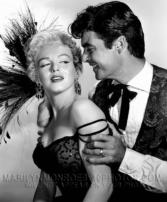 MARILYN MONROE BEAUTY and FEATHERS (1) RARE 8x10 PHOTO