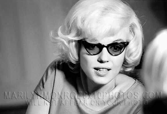 MARILYN MONROE BEAUTY IN 1950sSHADES (2) RARE 8x10 PHOTOS