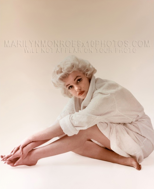 MARILYN MONROE BEAUTY in a BATHROBE (2) RARE 8x10 PHOTOS 