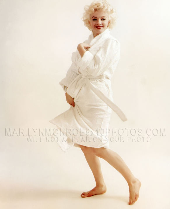 MARILYN MONROE BEAUTY in a BATHROBE (2) RARE 8x10 PHOTOS