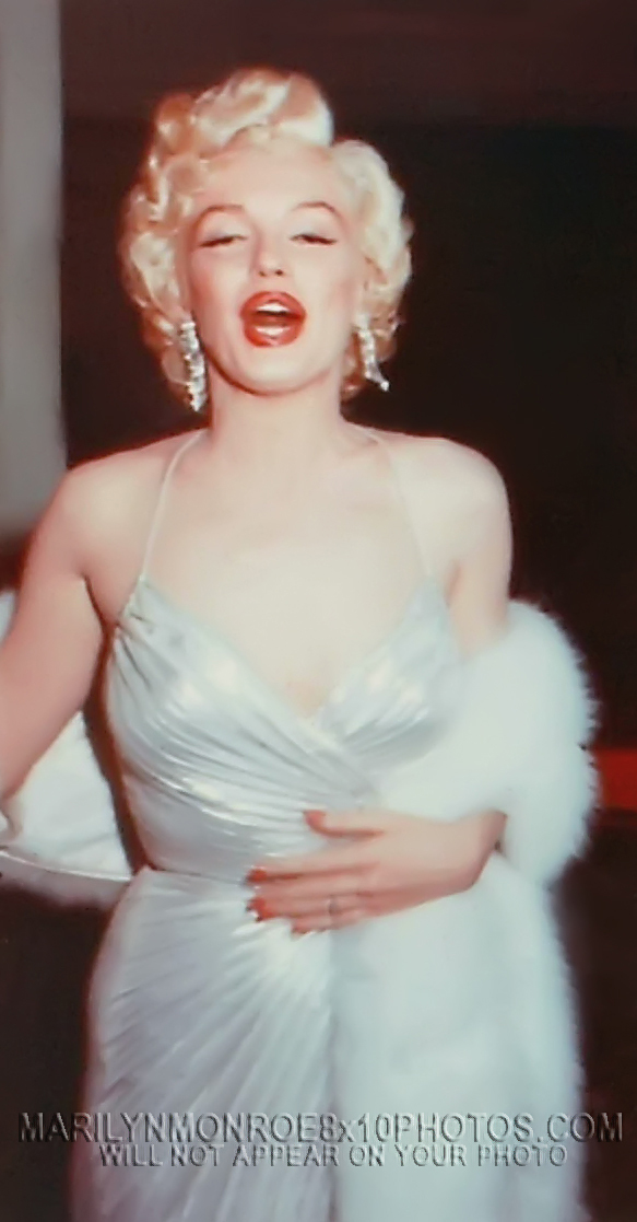 MARILYN MONROE Beauty in a White Stole(1) RARE 8x10 PHOTO