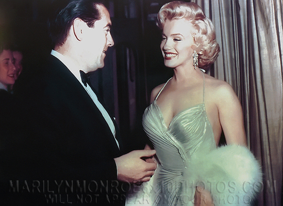 MARILYN MONROE BEAUTY IN FRONT OF ME (1) RARE 8x10 PHOTO