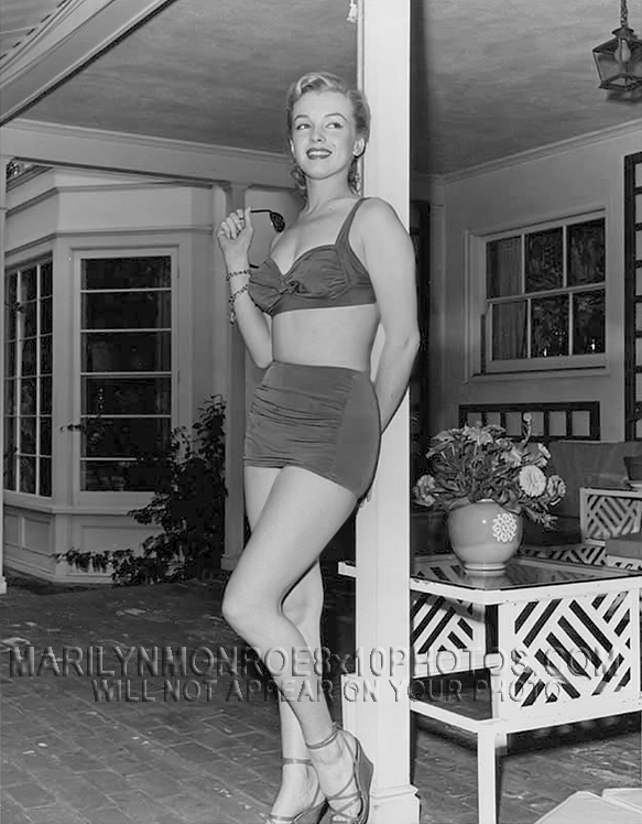 MARILYN MONROE BEATY ON A BACKPORCH (1) RARE 8x10 PHOTO