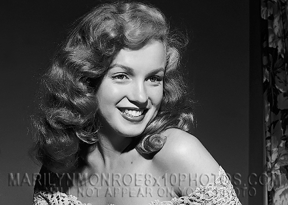 MARILYN MONROE CUTE 19yrold IN BnW (1) RARE 8x10 PHOTO