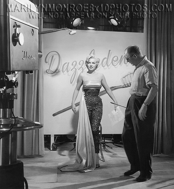 MARILYN MONROE DAZZLE DENT TAPING (1) RARE 8x10 PHOTO