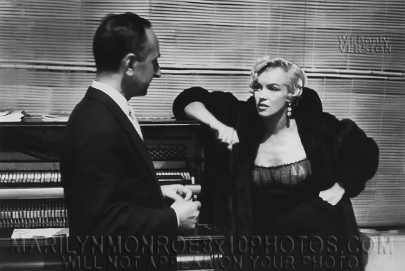 MARILYN MONROE DEEP in CONVERSATION (3) RARE 8x10 PHOTOS