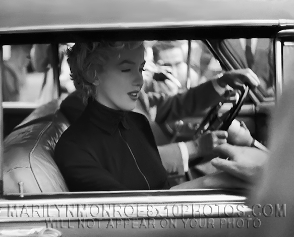 MARILYN MONROE DEVASTATED(1) RARE 8x10 PHOTO