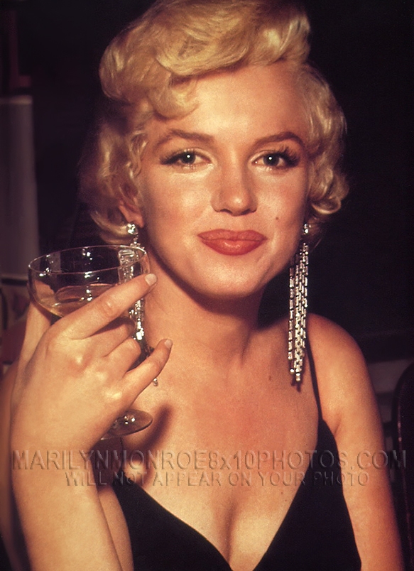 MARILYN MONROE DRINK IN HAND (1) RARE 8x10 PHOTO