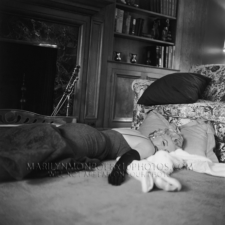 MARILYN MONROE EVENING DRESS on RUG (2) RARE 8x10 PHOTOS
