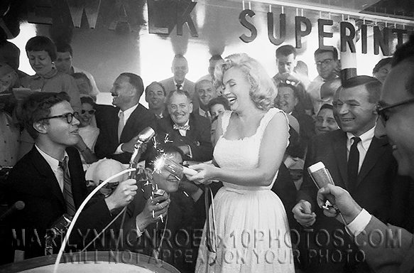 MARILYN MONROE FIREWORKS EVENT (3) RARE 8x10 PHOTOS