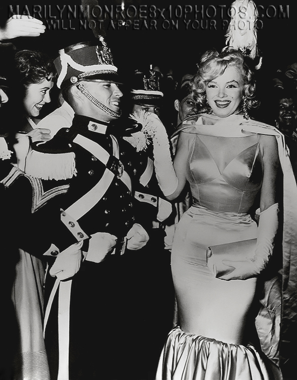 MARILYN MONROE GALA AFFAIR withARTHUR (2) RARE 8x10 PHOTOS 