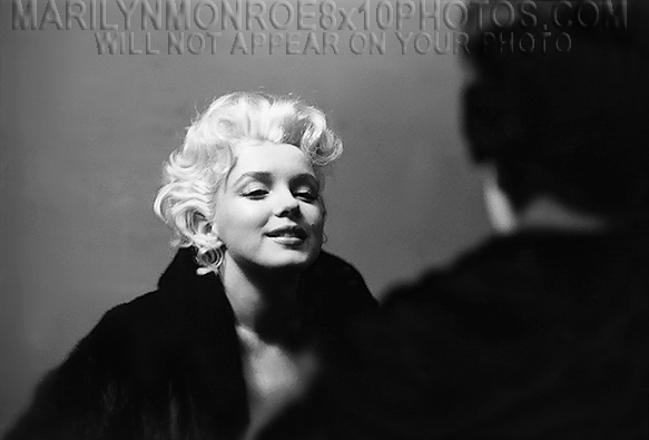 MARILYN MONROE GLASSES and FUR in NY (3) RARE 8x10 PHOTOS