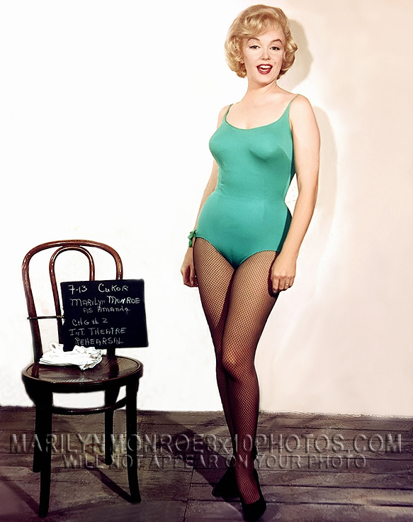 MARILYN MONROE GREEN SPANDEX TESTSHOT (1) RARE 8x10 PHOTO