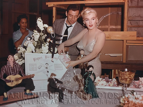 MARILYN MONROE HAPPY BIRTHDAY OFFSET (1) RARE 8x10 PHOTO