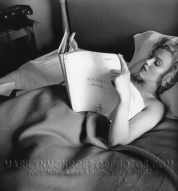MARILYN MONROE IN BED w NIAGARAscript (1) RARE 8x10 PHOTO