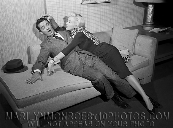MARILYN MONROE KISS ME YOU FOOL ONSET (2) RARE 8x10 PHOTOS