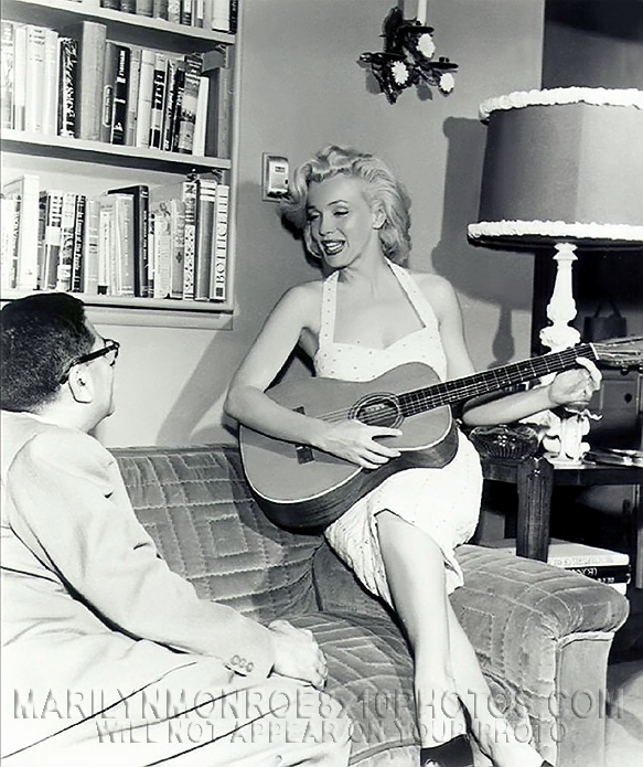 MARILYN MONROE LEARNING the GUITAR (2) RARE 8x10 PHOTOS 