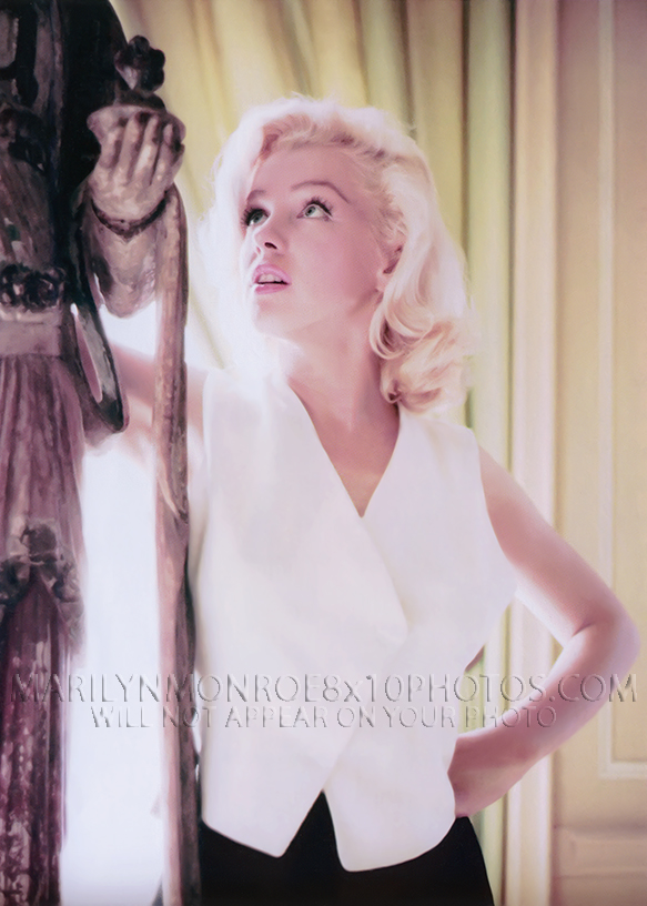 MARILYN MONROE LOOKING UP AT THE SUN (1) RARE 8x10 PHOTO