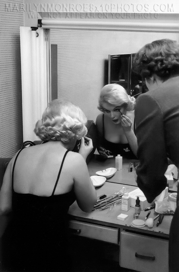 MARILYN MONROE MAKEUP ROOM (1) RARE 8x10 PHOTO