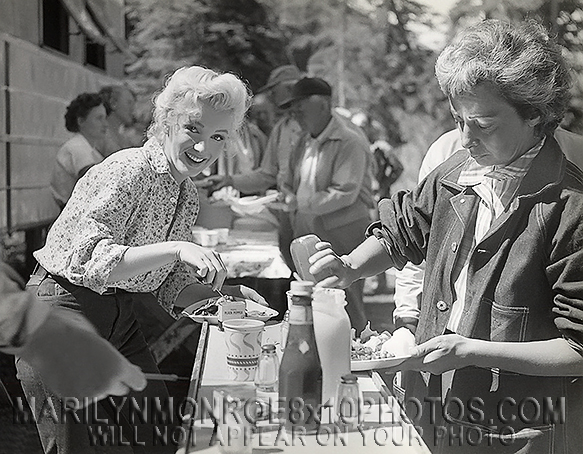 MARILYN MONROE MISFITS OFFSET (3) RARE 8x10 PHOTOS 