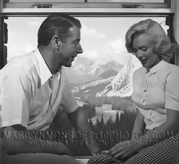 MARILYN MONROE MOUNTAIN VIEW with JOE (3) RARE 8x10 PHOTOS