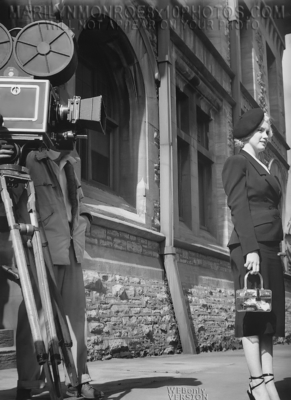 MARILYN MONROE MOVIE CAMERA BACKSHOT(1) RARE 8x10 PHOTO