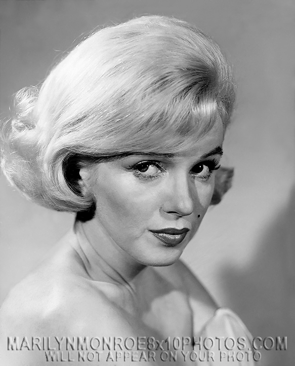 MARILYN MONROE MOVIE HAIR TEST SHOTS (2) RARE 8x10 PHOTOS 