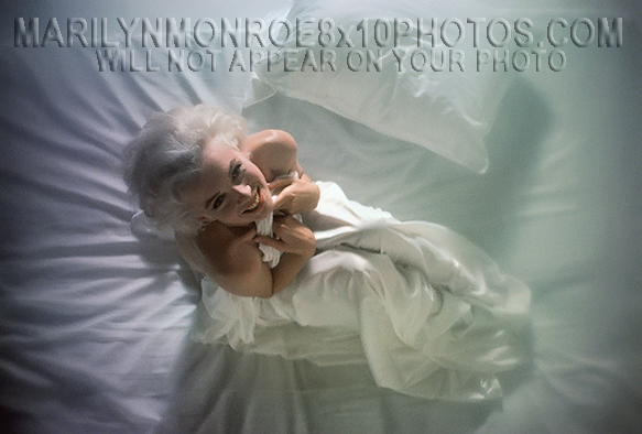MARILYN MONROE NUDE BETWEEN THESHEETS (2) RARE 8x10 PHOTOS