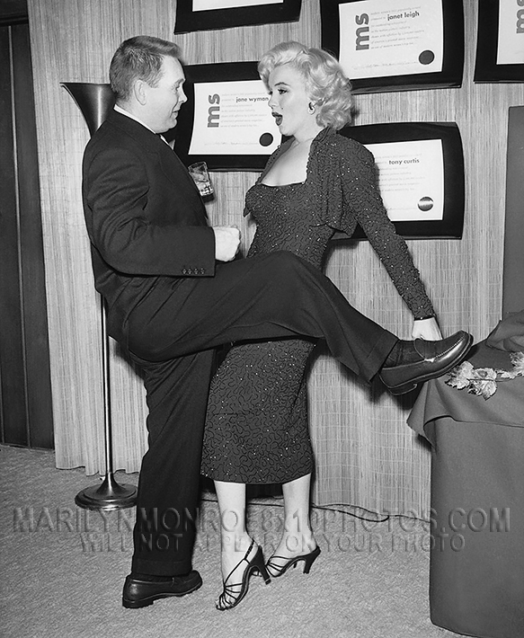 MARILYN MONROE OFFICE AFFAIR (1) RARE 8x10 PHOTO