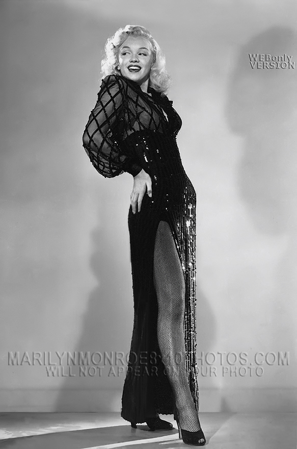 MARILYN MONROE ONE LEG OUT BEAUTY (2) RARE 8x10 PHOTOS