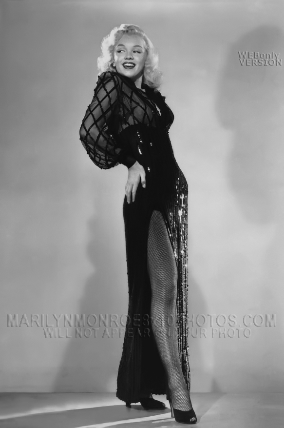 MARILYN MONROE ONE LEG OUT in FRONT (1) RARE 8x10 PHOTO