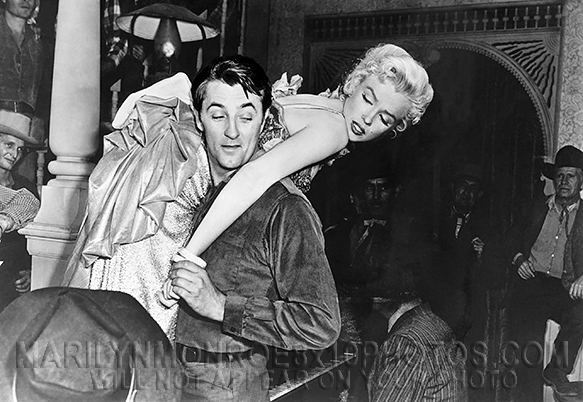 MARILYN MONROE OVER HIS SHOULDER(1) RARE 8x10 PHOTO
