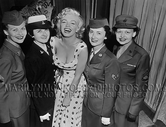 MARILYN MONROE POSING with TROOPWOMEN(1) RARE 8x10 PHOTO