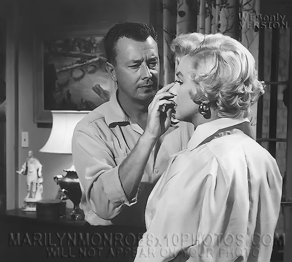 MARILYN MONROE PRESCENE MAKEUP(1) RARE 8x10 PHOTO