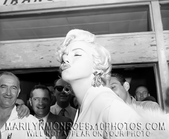 MARILYN MONROE PUCKER UP (3) RARE 8x10 PHOTOS 